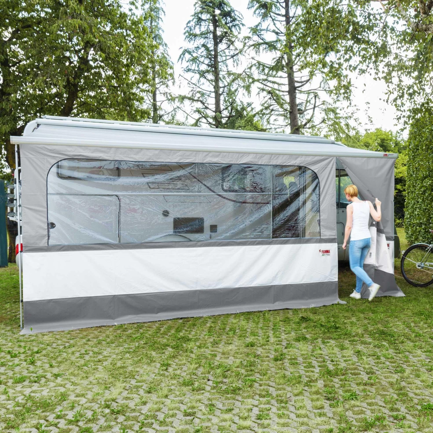 Fiamma Blocker Pro Front 300 Voorwand 6 Fiamma Blocker Pro Front 300 Voorwand - Afbeelding 6