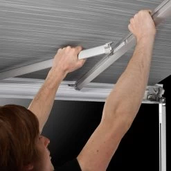 Thule Omnistor 6300 Spanarmen 2 Stuks -Kampeeruitrusting 110815 000 04 1 scaled