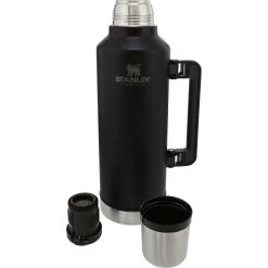 Stanley PMIThe Legendary Classic Thermosfles 2,3 Liter Matte Black -Kampeeruitrusting 115074 990 03